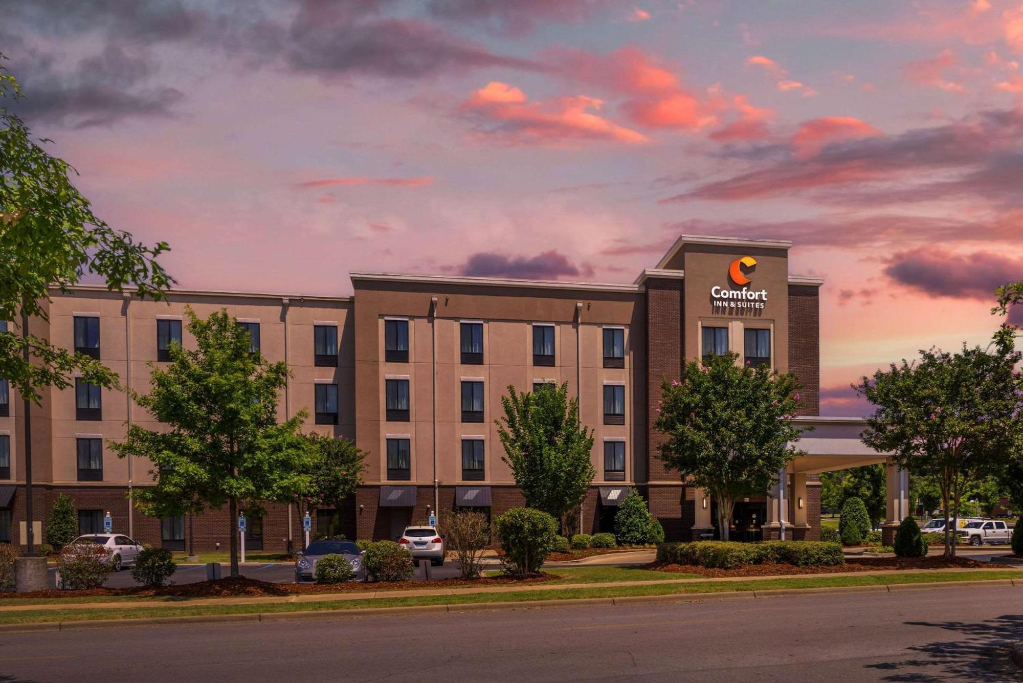 Comfort Inn & Suites At Crossplex Village Birmingham  Kültér fotó